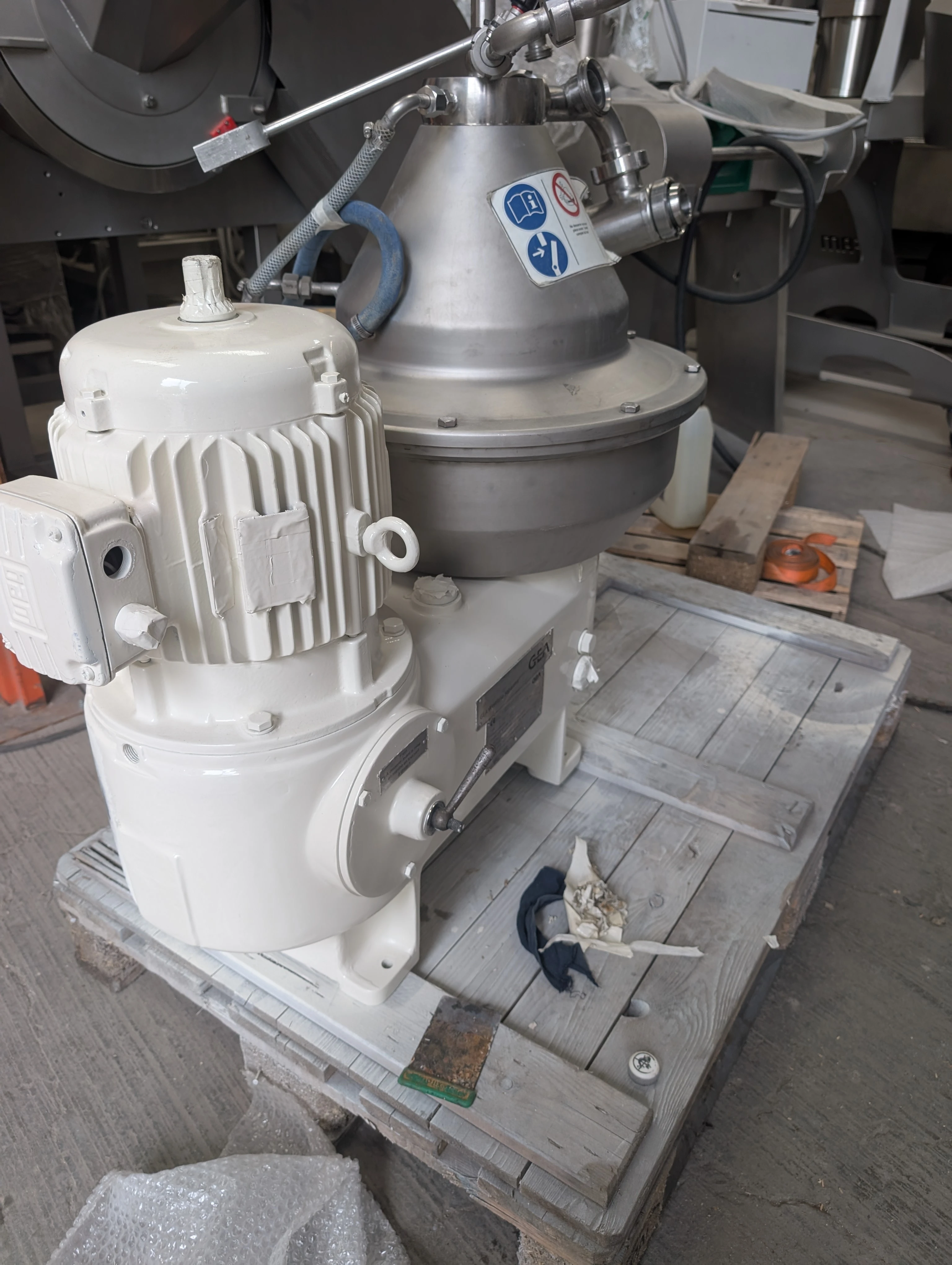 Descremadora de Leche Wesfalia MSE25 Autodeslodante 3500 lts  hr