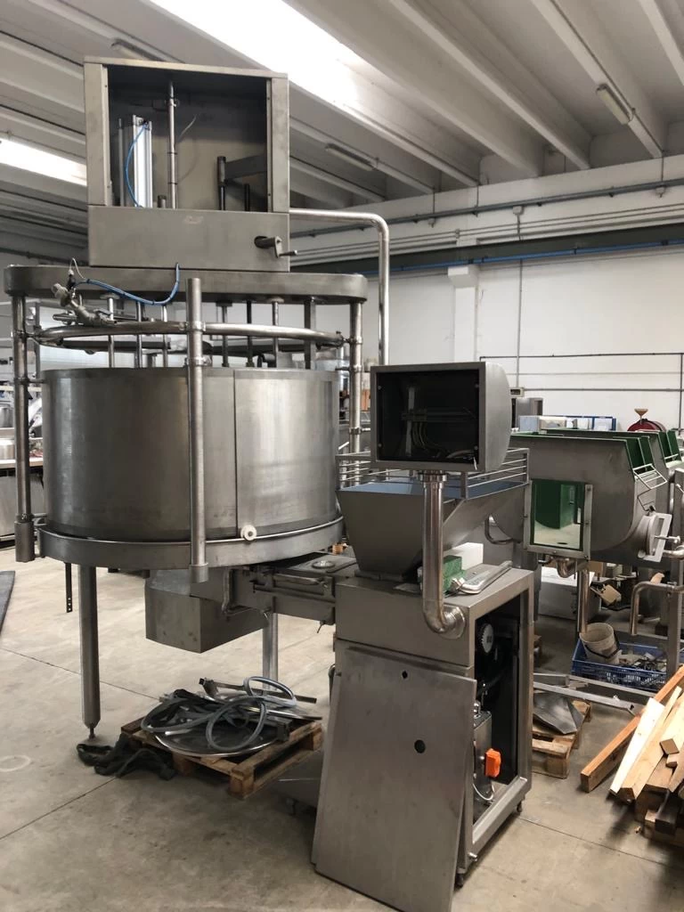 Moldeadora De Queso Mozzarela o Queso Para Pizza Tipo Carrusel marca CMT 